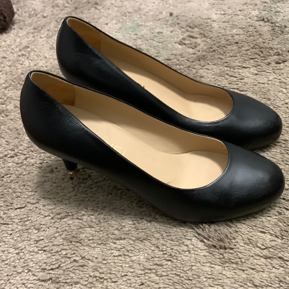 Chanel Pumps